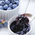 Ang isang simpleng recipe para sa paggawa ng blueberry jam para sa taglamig