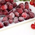 How to properly freeze cherries in the refrigerator for the winter and is it possible
