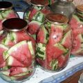 Heerlijke instantrecepten voor ingelegde watermeloenen voor de winter in potjes