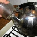 Reguli pentru sterilizarea conservelor pe aburul unui ceainic la conserve