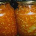 9 bedste opskrifter på madlavning af tomater med ris til vinteren