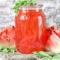 A simple recipe for making watermelon compote for the winter