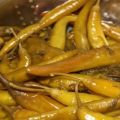 10 νόστιμες συνταγές για μαριναρισμένες καυτερές πιπεριές στα Αρμενικά για το χειμώνα, χαρακτηριστικά προετοιμασίας και αποθήκευσης