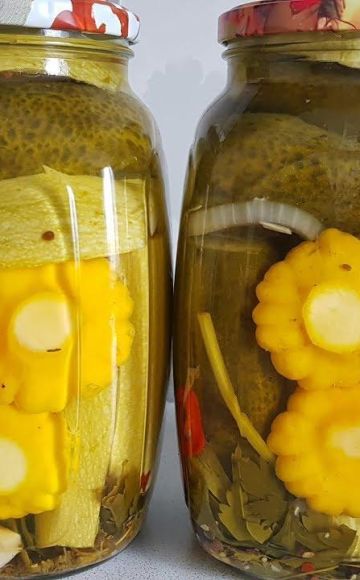 A delicious recipe for making pickled squash with cucumbers for the winter
