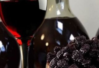 4 מתכונים קלים להכנת יין שזיפים בבית