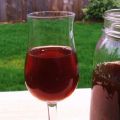 Evde yoshta şarabı yapmak için 5 basit tarif