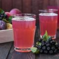 10 receptes per a compota d'hivern de pomes i chokeberry