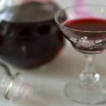 4 paprasti receptai sausmedžio vynui gaminti namuose