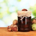 TOP 8 συνταγές για την παρασκευή μαρμελάδας καρυδιάς για το χειμώνα