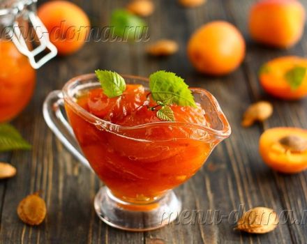 Top 5 opskrifter til fremstilling af frøfri aborre-marmelade til vinteren