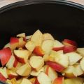Ang mga recipe ng jam ng Apple sa isang mabagal na kusinilya at isang pressure cooker para sa taglamig