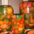 Receptes tomātu vārīšanai ar burkānu galotnēm ziemai