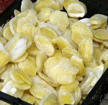 Kā mājās sasaldēt kartupeļus saldētavā un vai tas ir iespējams