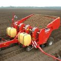 Tipos de sembradoras de patatas para un tractor de empuje, cómo hacerlo usted mismo, sus ventajas y principio de funcionamiento.