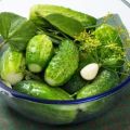 33 köstliche und einfache Rezepte für die Herstellung von eingelegtem Gemüse für den Winter