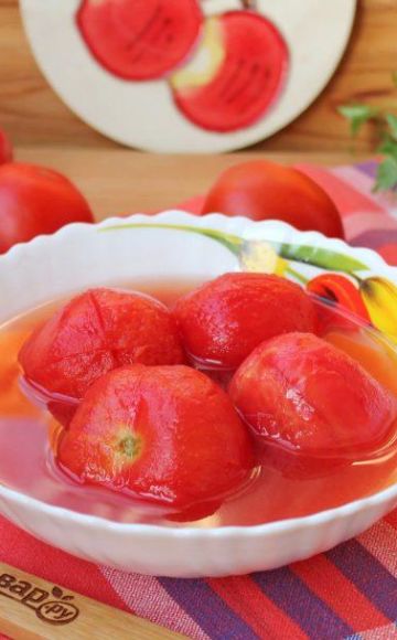 2 deliciosas recetas de tomates pelados enlatados para el invierno