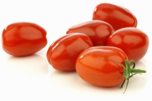 Pomidorų raudonojo gaidžio produktyvumas, savybės ir aprašymas