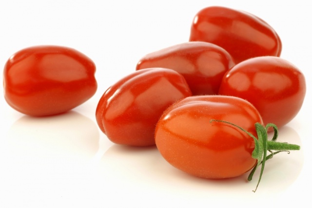 wygląd pomidora czerwony kogut