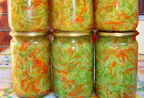 vasetti di zucchine in coreano