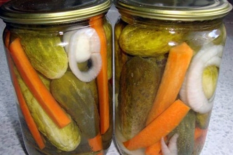 cucumbers in jars