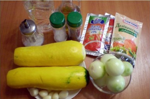 ingredienser för zucchini med majonnäs för vintern