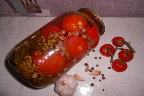 marinuoti pomidorus