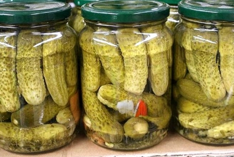 baby cucumbers with citric acid in liter jars