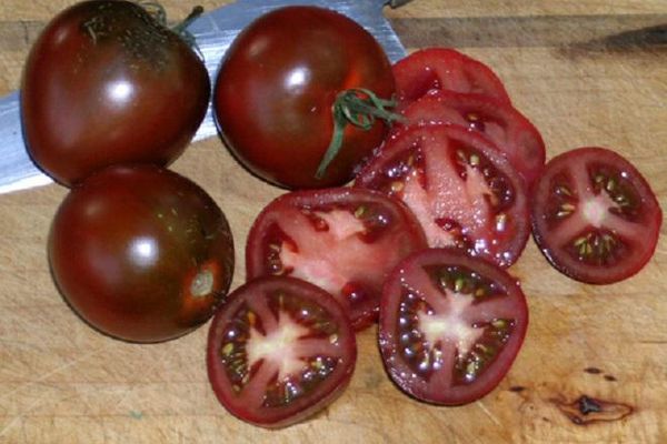 Reddish tomatoes