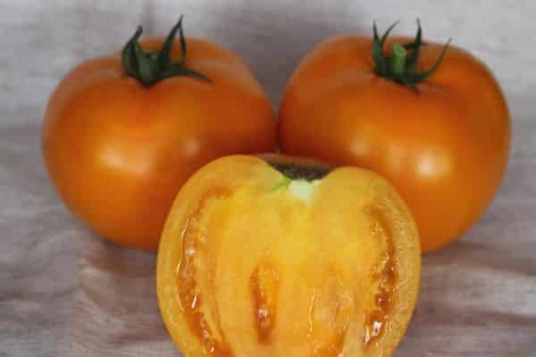 Geltoni pomidorai