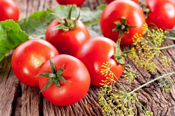 viackomorové paradajky