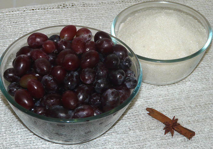 Een stapsgewijs recept om thuis druivenjam voor de winter te maken