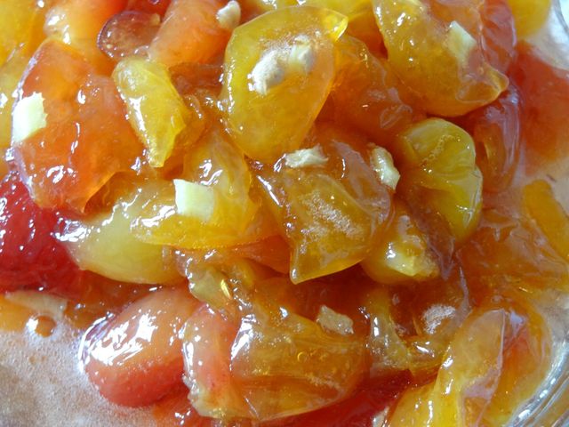 Confiture d'abricots aux amandes et au citron