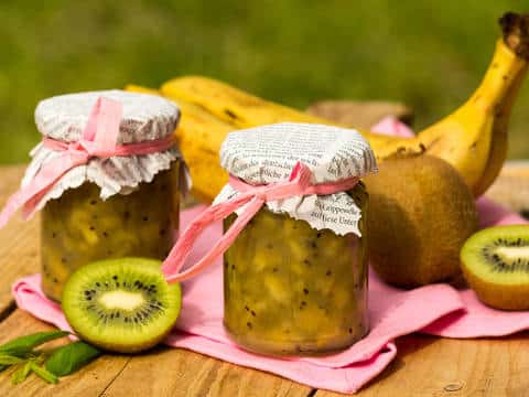 Kiwi jam with banana