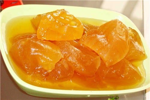 marmellata di melone in un piatto