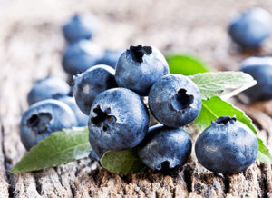 Hvad kan der laves af blåbær til vinteren, hvordan man fryser og opbevarer opskrifter
