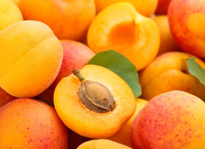 whole apricots