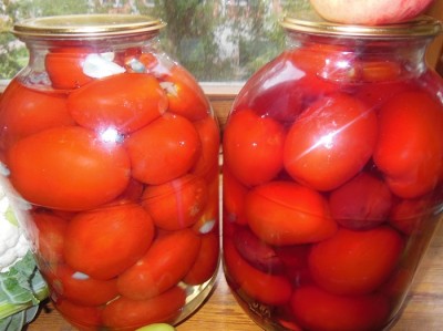 tomates y ciruelas