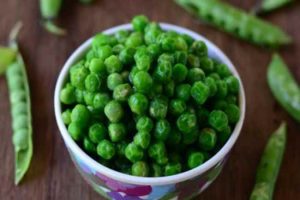 How to properly freeze green peas at home for the winter, the best recipes
