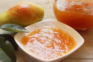 Enkla recept för att göra päron sylt till vintern