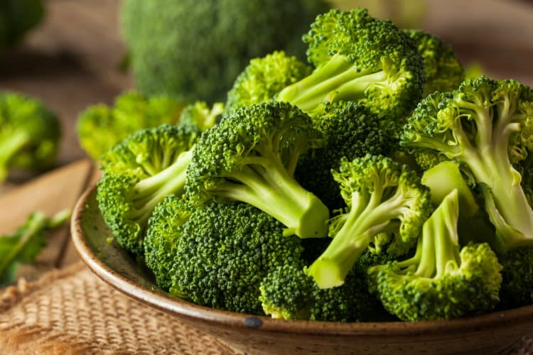 broccoli in una ciotola