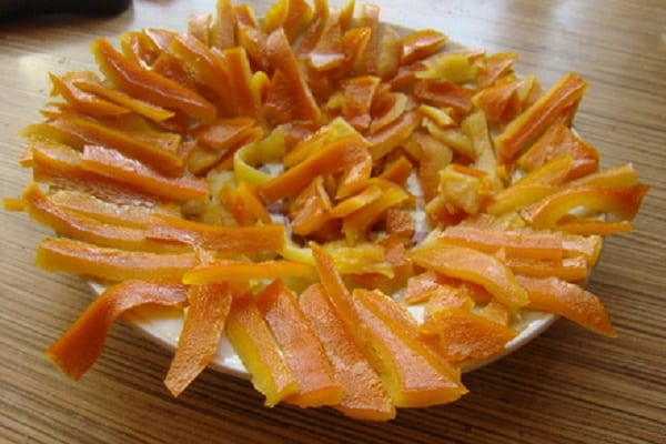 φλούδες πορτοκαλιού