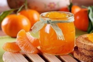 Simple recipes for making tangerine jam for the winter