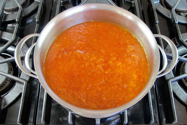 procés de cocció de melmelada de préssec
