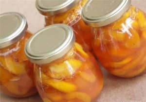 A simple recipe for making peach jam with lemon for the winter