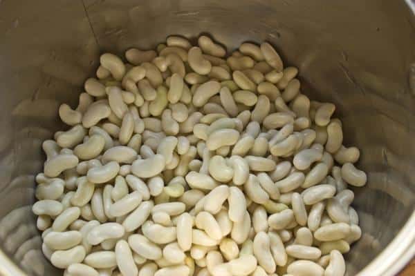 beans sa isang mangkok
