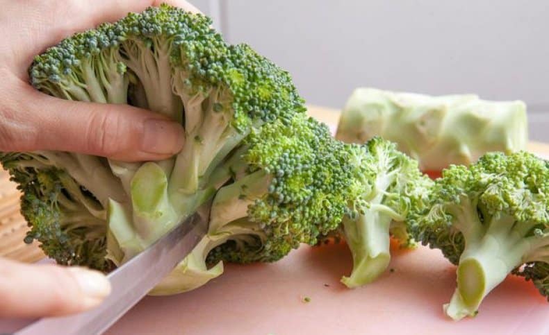 šviežių brokolių