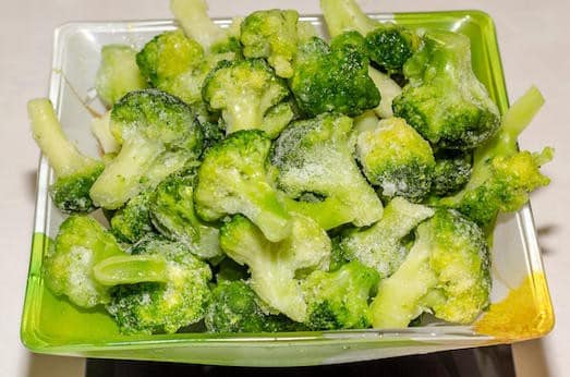 mrazená brokolica