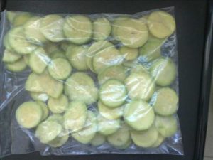 Ang nangungunang 10 mga recipe para sa pagyeyelo ng zucchini sariwa at pinirito sa bahay para sa taglamig