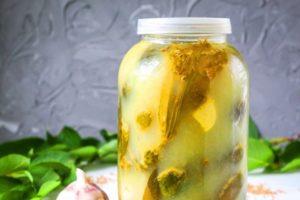 Ett steg-för-steg recept för inlagda gurkor med senap för vintern i burkar