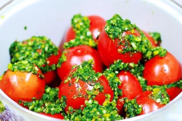 greens on tomatoes